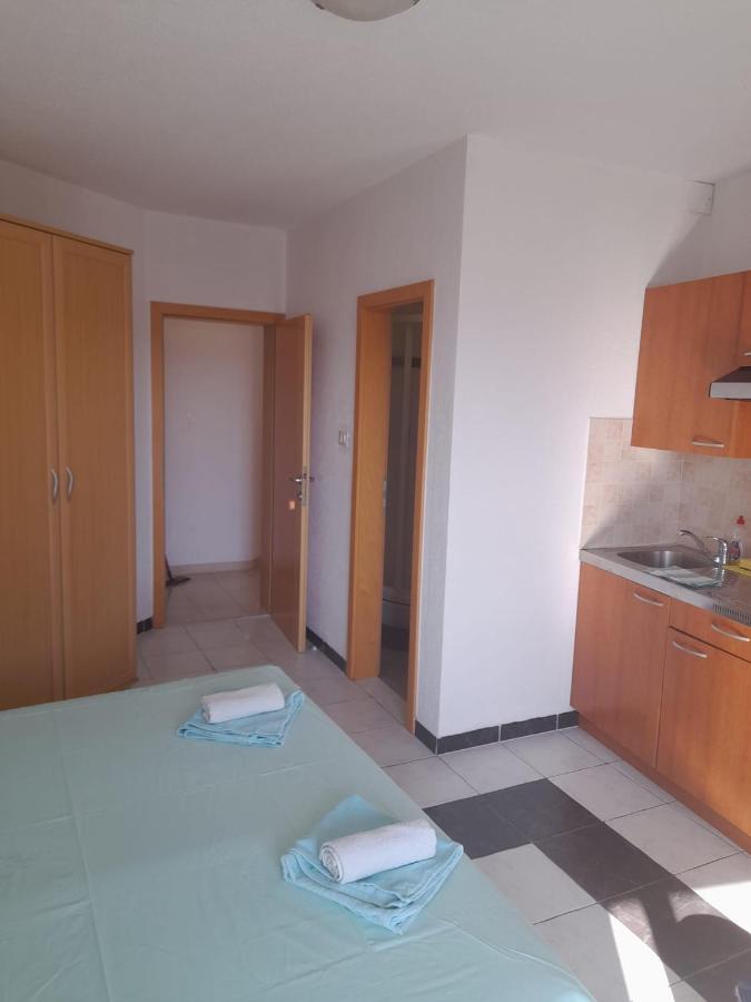 Apartments Boris Baška Voda Zewnętrze zdjęcie