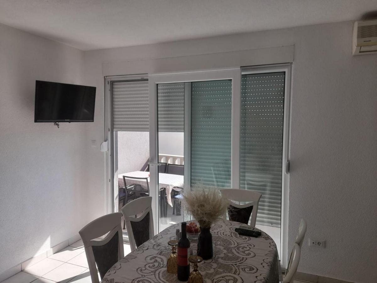 Apartments Boris Baška Voda Zewnętrze zdjęcie