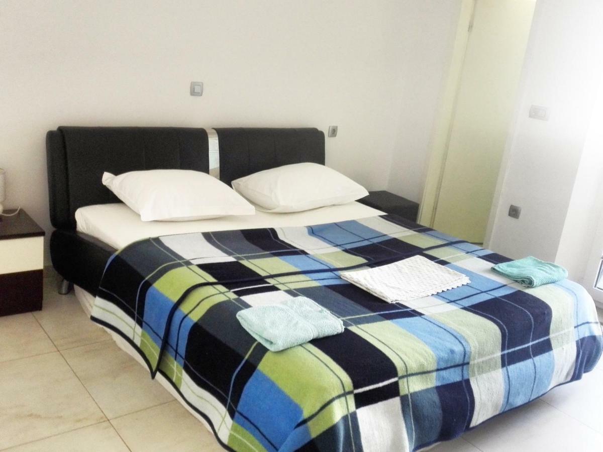 Apartments Boris Baška Voda Zewnętrze zdjęcie
