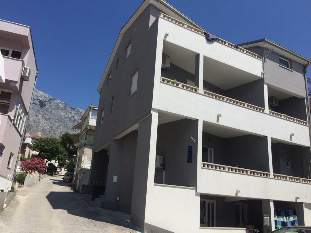 Apartments Boris Baška Voda Zewnętrze zdjęcie